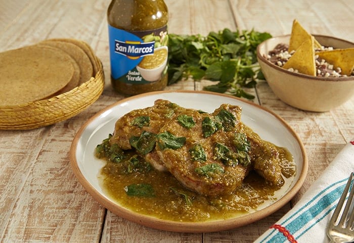 Chicharrón en salsa verde