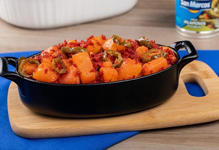 Papas con chorizo y jalapeño