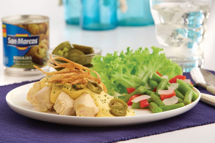 Pechugas de pollo con queso y jalapeño
