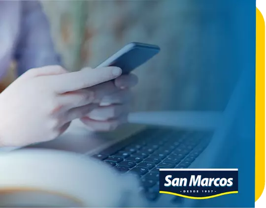 Contacto + Celular + Laptop + San Marcos