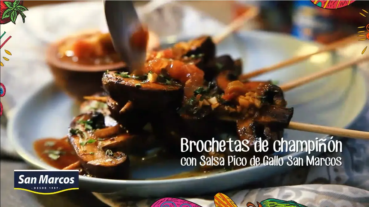 Brocheta de Champiñion con Salsa de pico de Gallo
