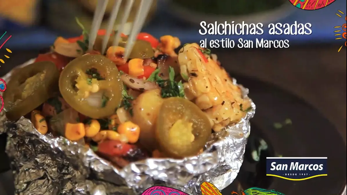 Salchichas asadas al estilo San Marcos